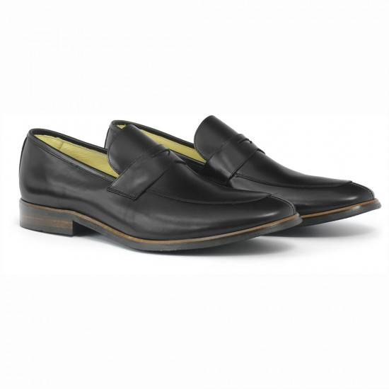 SAPATO SOCIAL LOAFER ALICANTE PRETO SOLA BORRACHA Adolfo Turrion